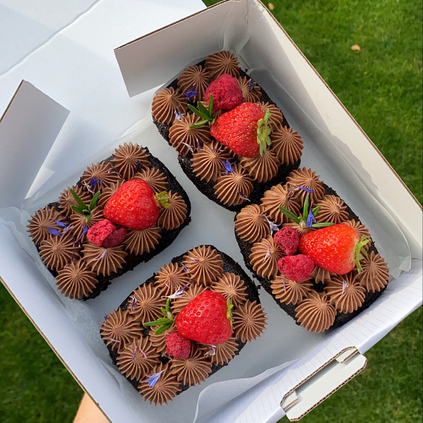 Mini Cakes (box of 6)